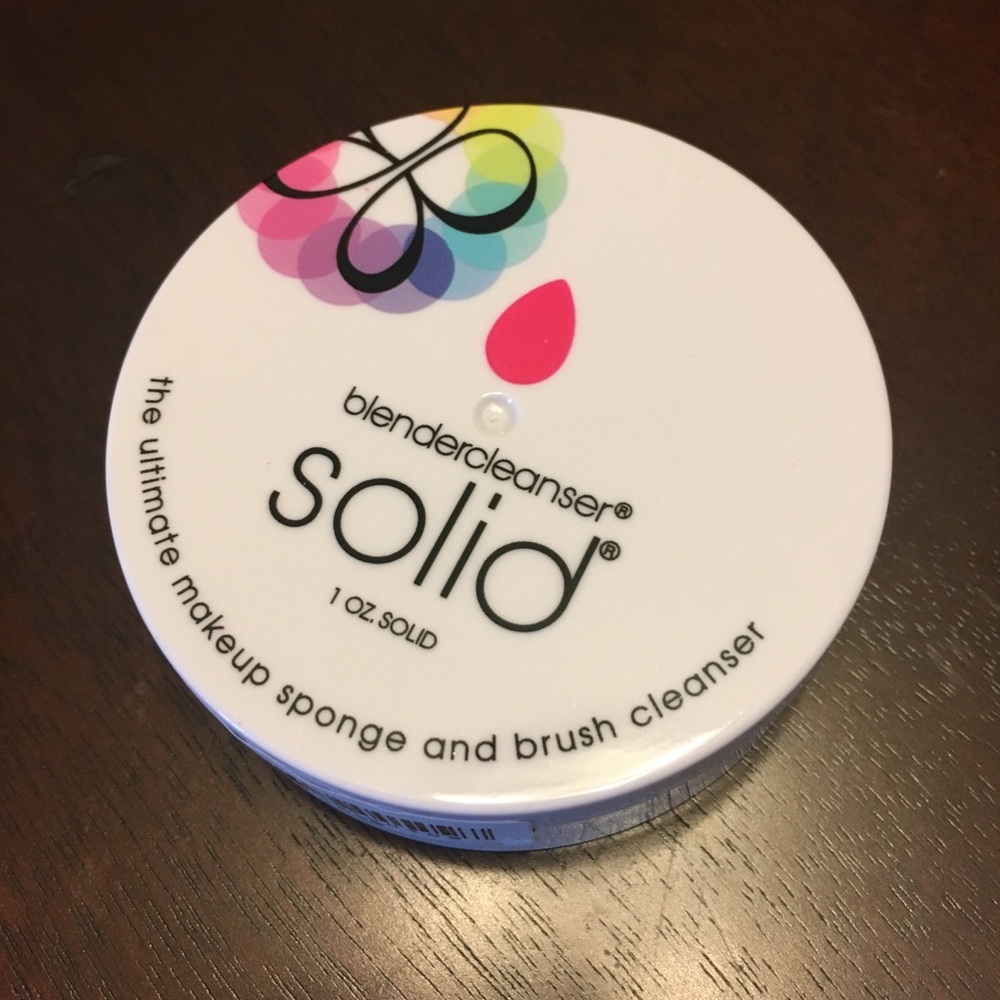 NWT Beauty Blender Cleanser Solid Full Sized